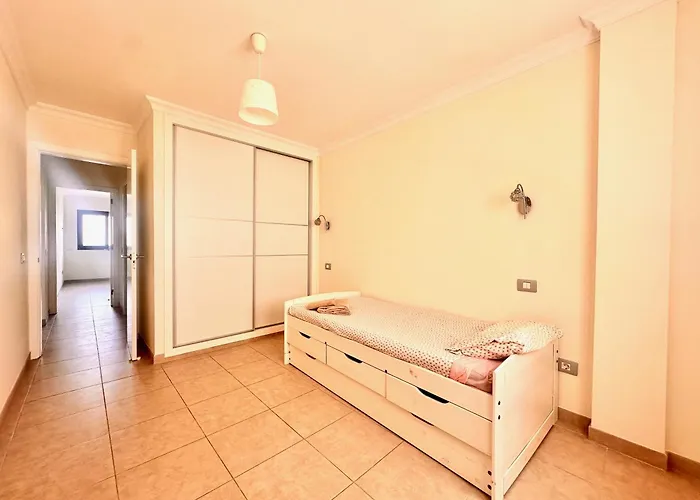 Pambnb-bajamar Seaside Retreat Apartment